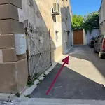 Apartment Loccitan Avec Local A Velo