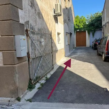 Daire Loccitan Avec Local A Velo