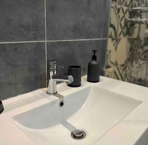 Loccitan Avec Local A Velo Apartman Capestang