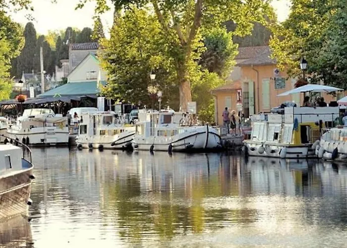 Loccitan Avec Local A Velo Apartman Capestang
