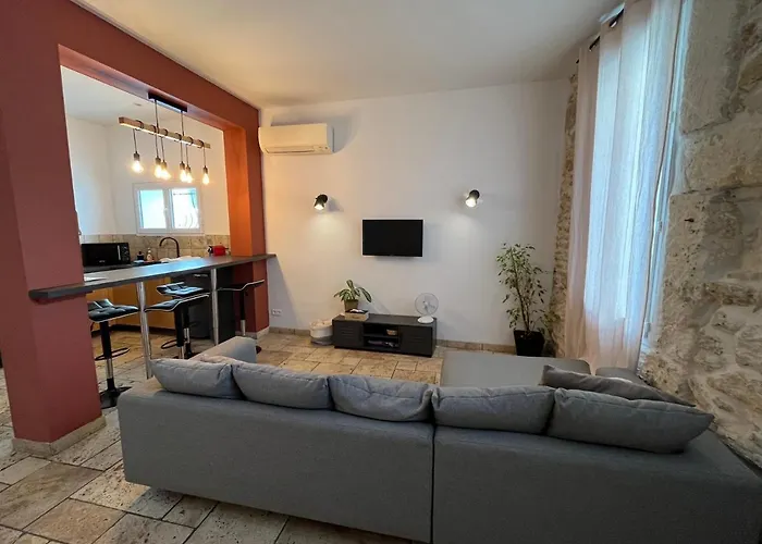 Loccitan Avec Local A Velo Apartman Capestang